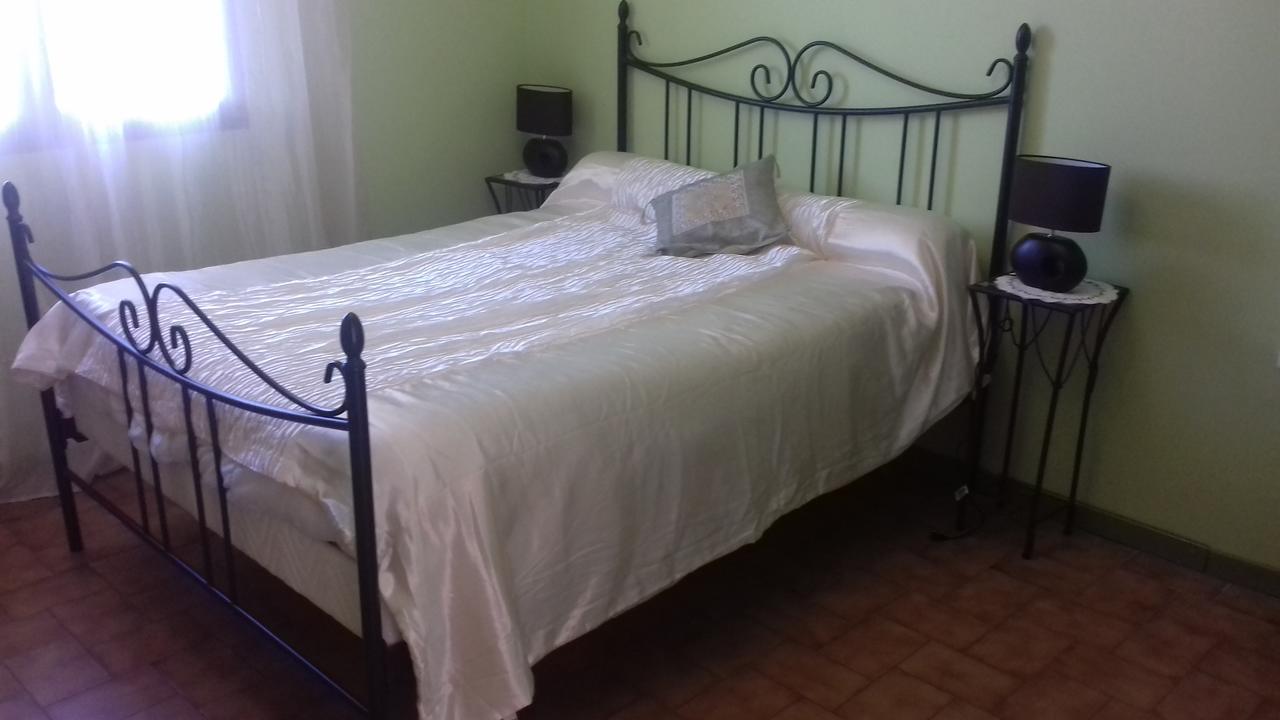 Le Saint Victor Hotel Mirabel-aux-Baronnies Buitenkant foto